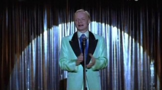 Кадр з фільму Вихід у рай