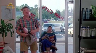 Кадр з фільму Багаті на любов