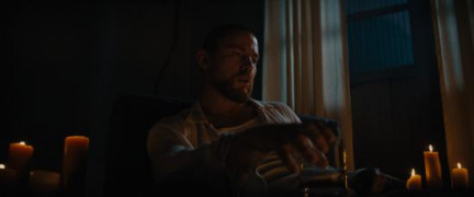 Кадр з фільму Кліпни двічі