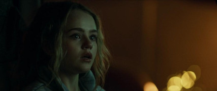 Кадр з фільму Наслідки. Міст у вогні