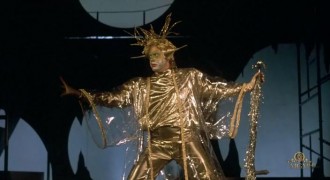 Кадр з фільму Дурнів немає