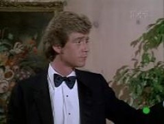 Кадр з фільму Агата Крісті. Шипучий ціанід