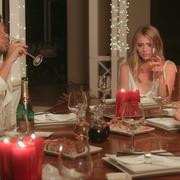 Кадр з фільму Суворо конфіденційно