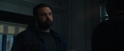 Кадр з фільму Поза Грою