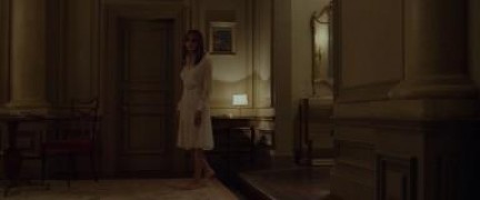 Кадр з фільму Біля моря