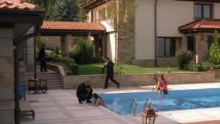 Кадр з фільму Ікона