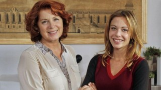 Кадр з фільму Гидке каченя