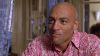 Кадр з фільму Кав'ярня