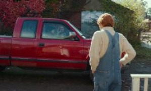 Кадр з фільму Бабуся з міста