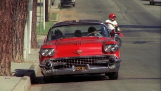 Кадр з фільму Жах на вулиці В’язів