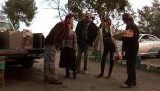 Кадр з фільму Людина з планети Земля