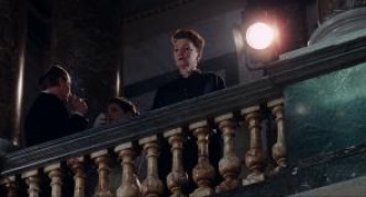 Кадр з фільму Примарна нитка