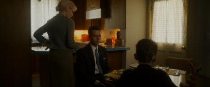 Кадр з фільму Материнський інстинкт