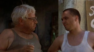 Кадр з фільму Рай для брехуна