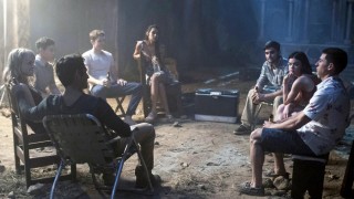 Кадр з фільму Правда або дія