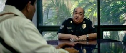 Кадр з фільму Шалена місія в Маямі