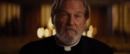 Кадр з фільму Погані часи у «Ель Роялі»