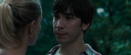 Кадр з фільму На відстані кохання