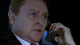 Кадр з фільму Дипломат