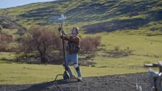 Кадр з фільму Грошовий літак