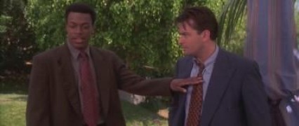 Кадр з фільму Гроші вирішують все