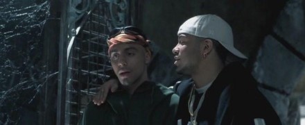 Кадр з фільму Кістки