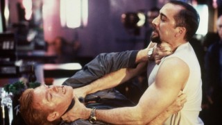 Кадр з фільму Поцілунок смерті