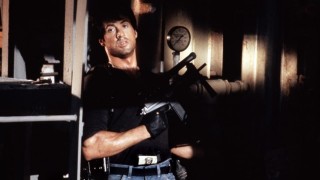 Кадр з фільму Кобра