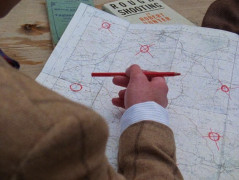 Кадр з фільму Самотній вовк