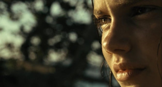 Кадр з фільму За течією