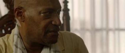 Кадр з фільму Колектор