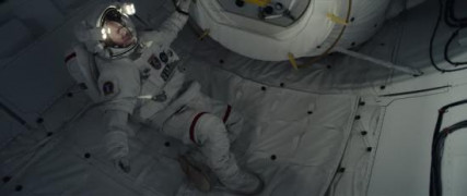 Кадр з фільму Падіння Місяця