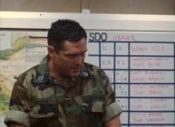 Кадр з фільму Земля - повітря