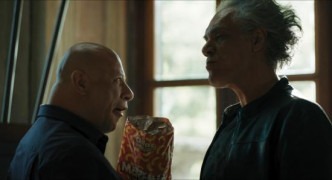 Кадр з фільму Мафія Мама