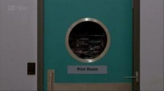 Кадр з фільму Відкриті двері