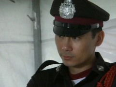 Кадр з фільму Тінь у глибині