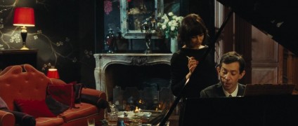 Кадр з фільму Генсбур: кохання хулігана