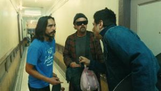 Кадр з фільму Одна битва за іншою