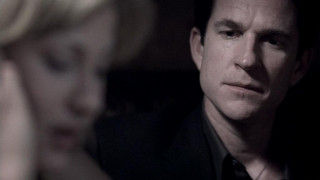 Кадр з фільму У тіні