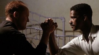 Кадр з фільму Рикошет