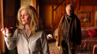 Кадр з фільму Далеко від неї