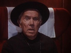 Кадр з фільму Породження пекла