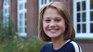 Кадр з фільму Коко на всі 100