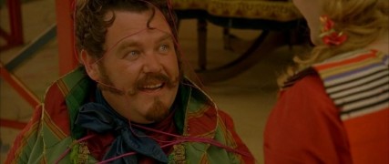 Кадр з фільму Ярмарок марнославства