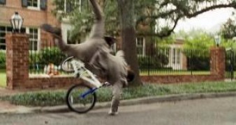 Кадр з фільму Порушуючи правила