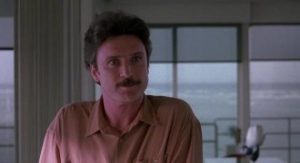 Кадр з фільму У ліжку з ворогом