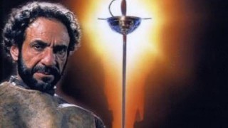 Кадр з фільму Шпагою