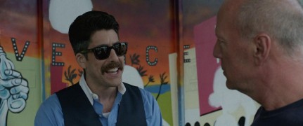 Кадр з фільму Його собаче діло