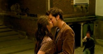 Кадр з фільму Дитячі ігри (Закохайся в мене, якщо наважишся)