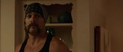 Кадр з фільму Його собаче діло